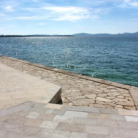 - Diklo 5880c Apartmán Zadar
