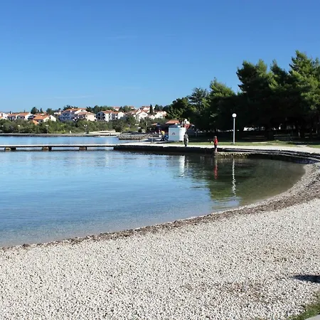 - Diklo 5880c Apartmán